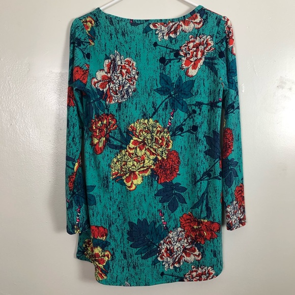 LulaRoe Floral Long Sleeve Top - Picture 4 of 5